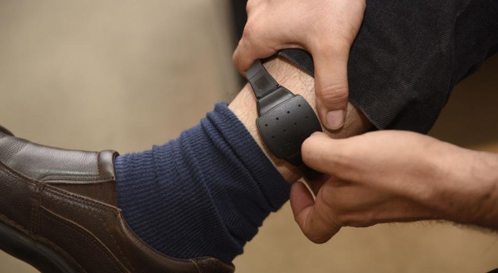 tobillera_electronica_colocacion_0